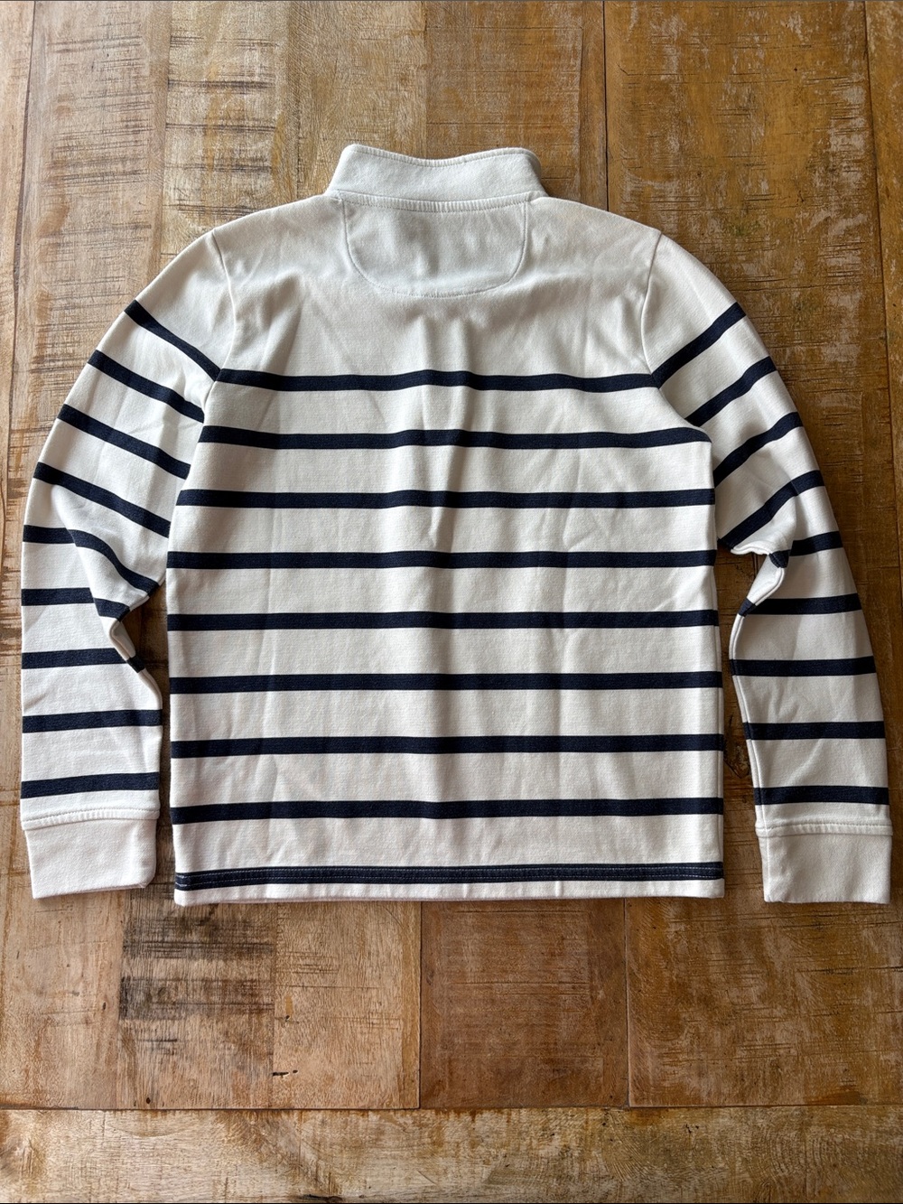 Vineyard Vines Boys Striped Pullover M(12-14) - Picture 5 of 5